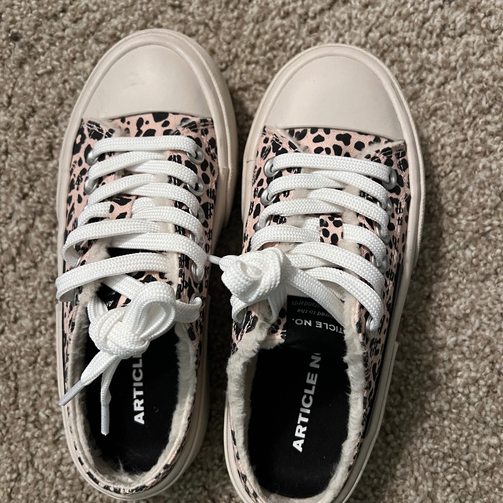 Sneakers